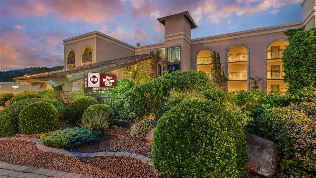Best Western Plus Arroyo Roble Hotel & Creekside Villas